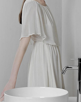 lavatory-large.jpg